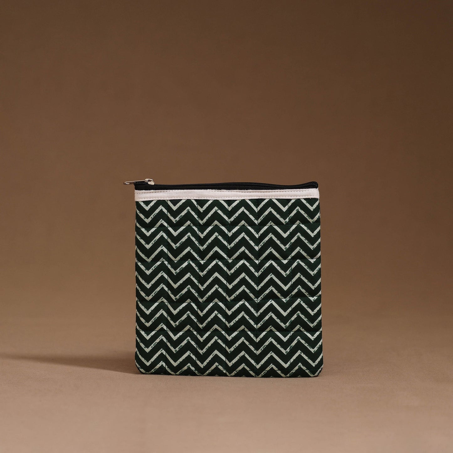 Handmade quilted utility pouch 08 - handcrafted