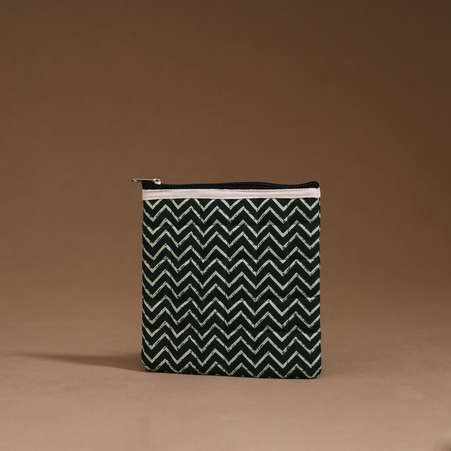 Handmade quilted utility pouch 08 - handcrafted