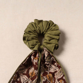 Handmade rubber band/scarf scrunchie 17 - handcrafted