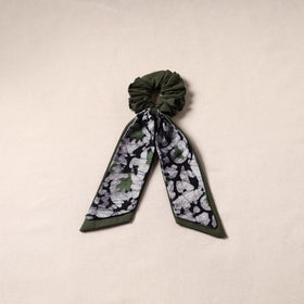 Handmade rubber band/scarf scrunchie 56 - handcrafted