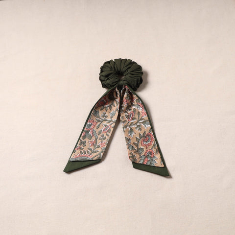 Handmade rubber band/scarf scrunchie 57 - handcrafted