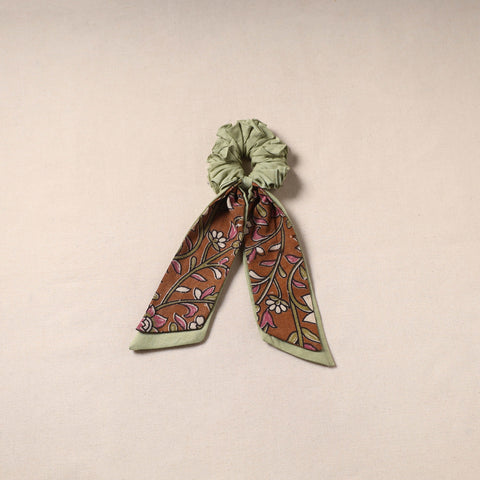 Handmade rubber band/scarf scrunchie 76 - handcrafted