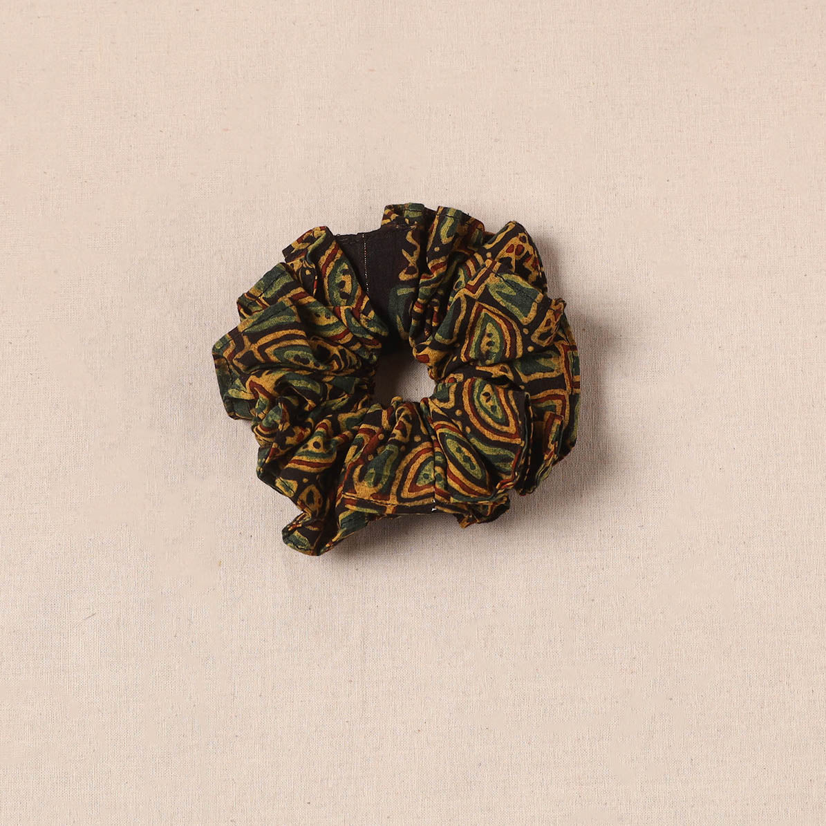 Handmade rubber band/scrunchie 126 - handcrafted
