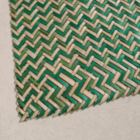 Green Handmade Water Hyacinth Placemat from Assam (20 x 13 in)