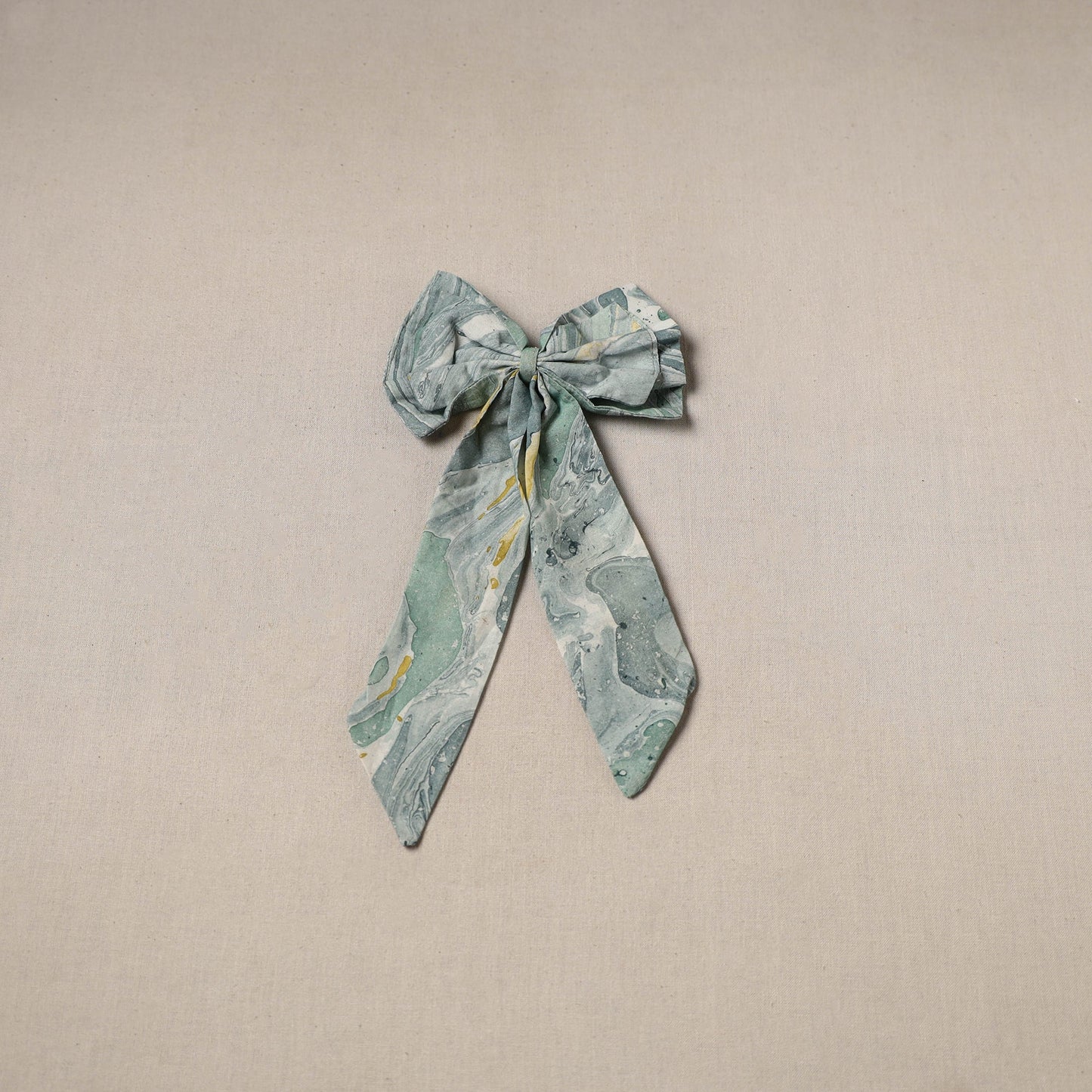Green - handmade women’s bow hair clip 105 - handcrafted