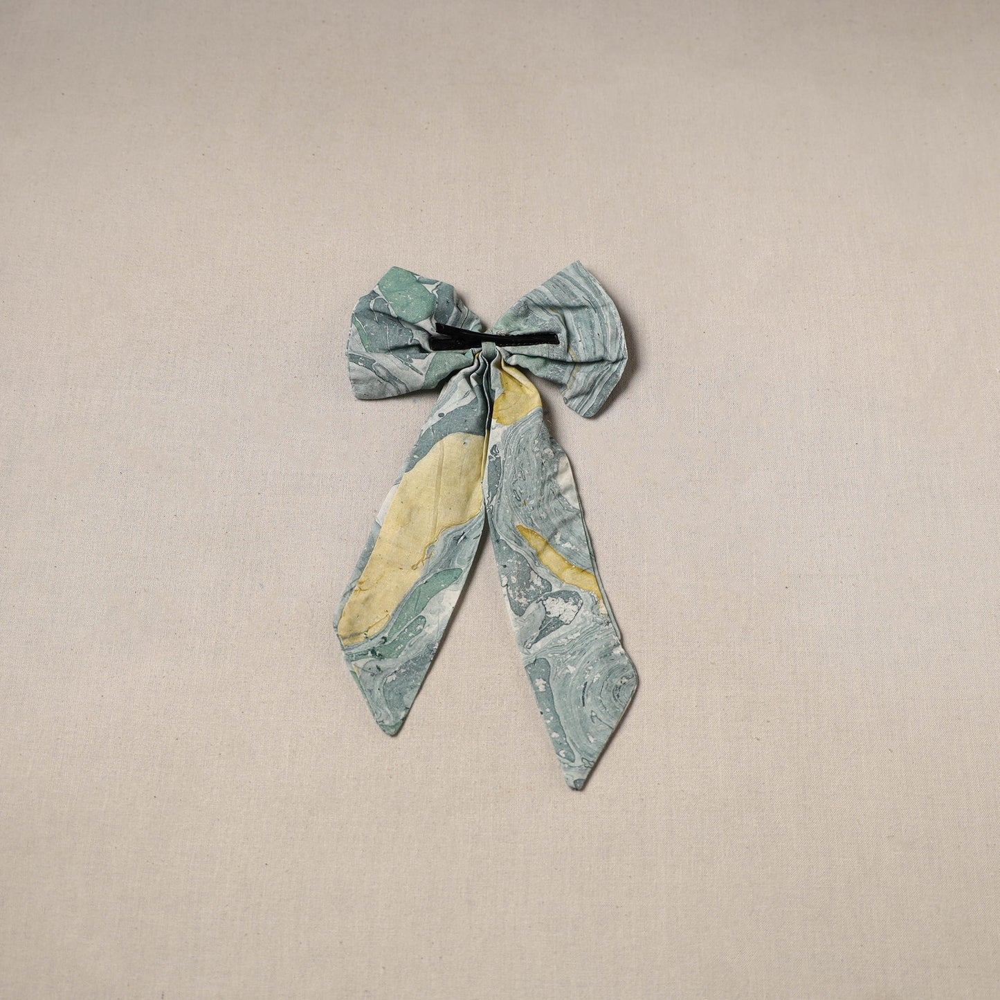 Green - handmade women’s bow hair clip 105 - handcrafted