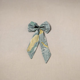 Green - handmade women’s bow hair clip 105 - handcrafted