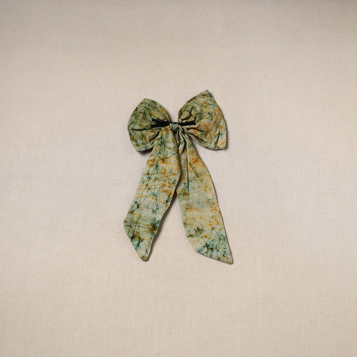 Green - handmade women’s bow hair clip 107 - handcrafted