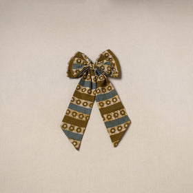 Green - handmade women’s bow hair clip 110 - handcrafted