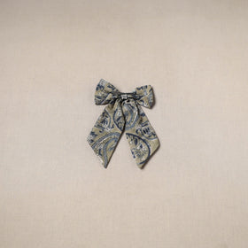 Green - handmade women’s bow hair clip 117 - handcrafted