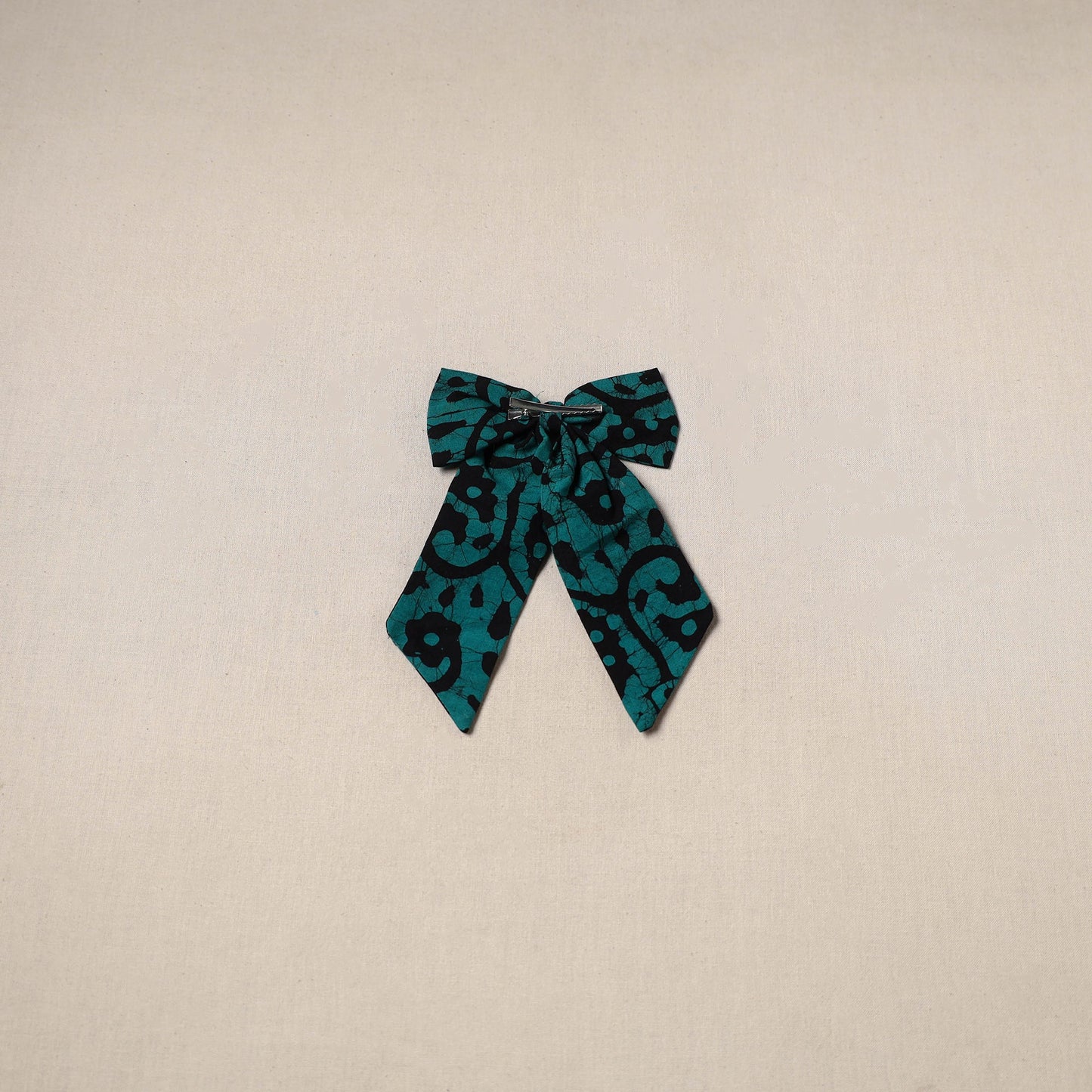 Green - handmade women’s bow hair clip 72 - handcrafted