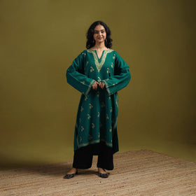 Handwoven aari hand embroidered kashmiri merino wool pheran