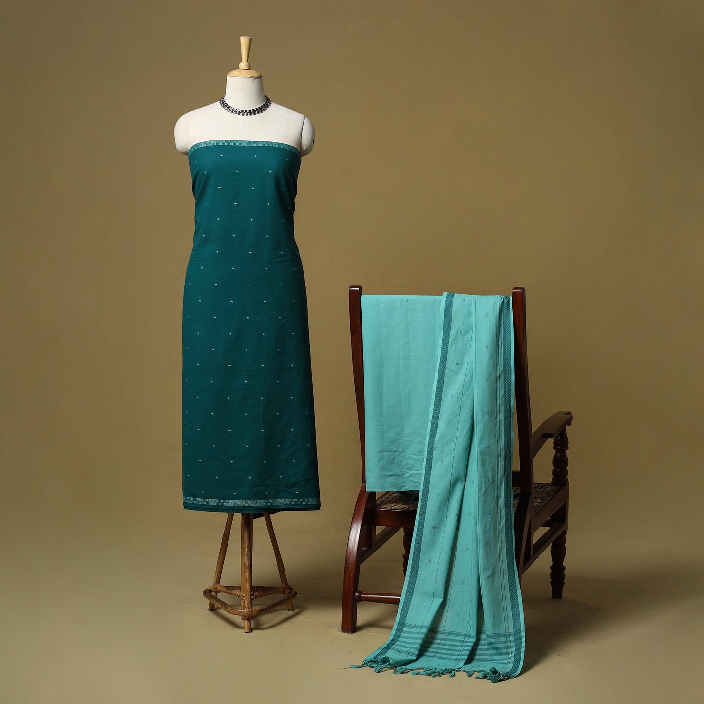 Jacquard cotton 3pc unstitched dress material 111