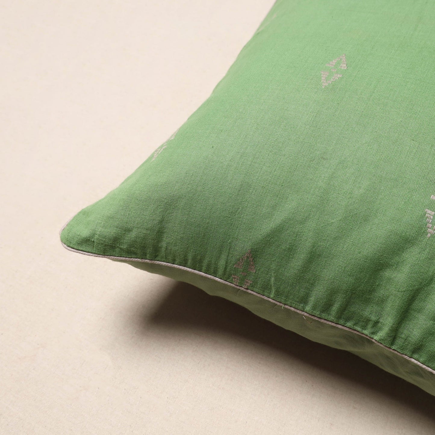 Jacquard weave cotton cushion cover 46 - handcrafted