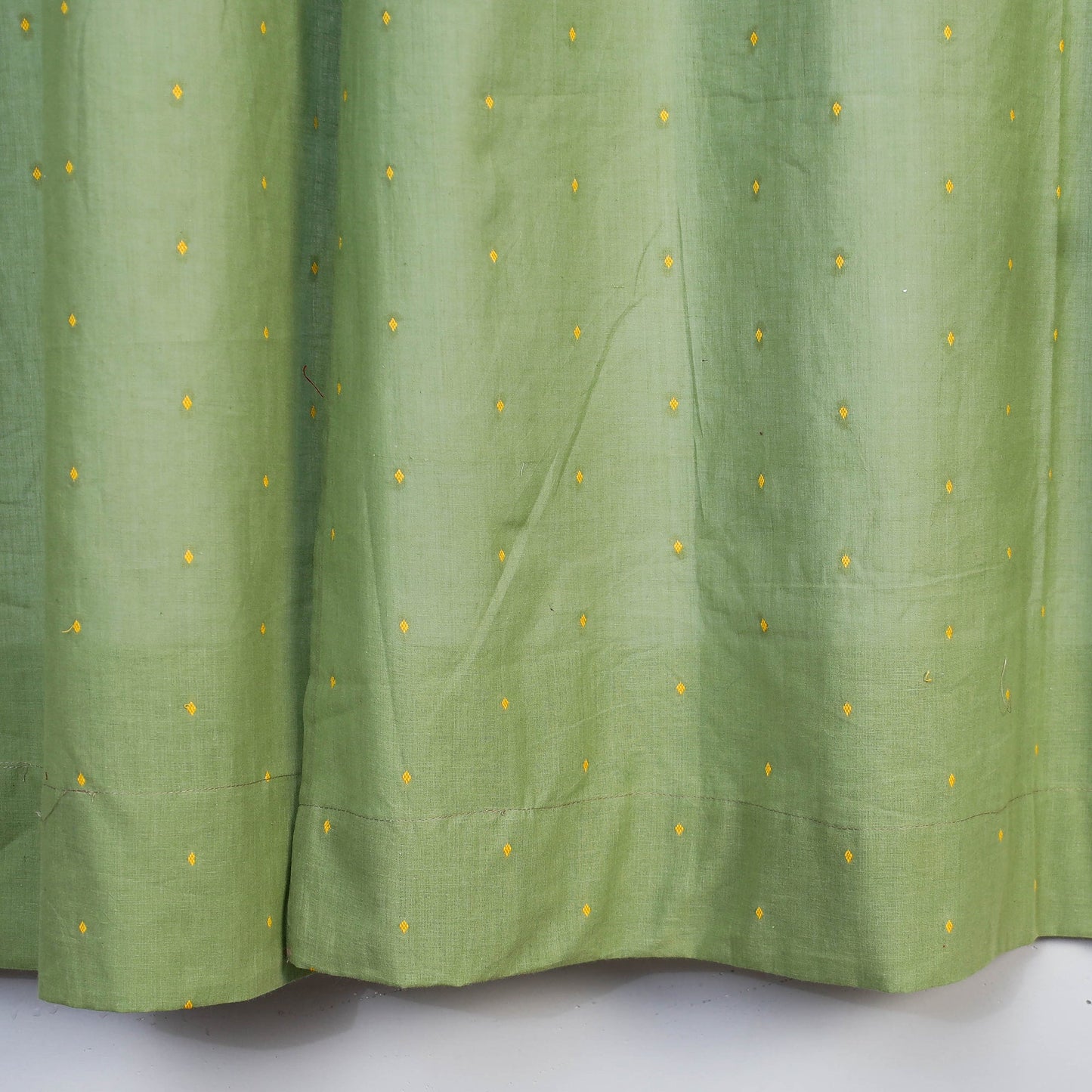 Green - jacquard weave cotton window curtain (5 x 3 feet)