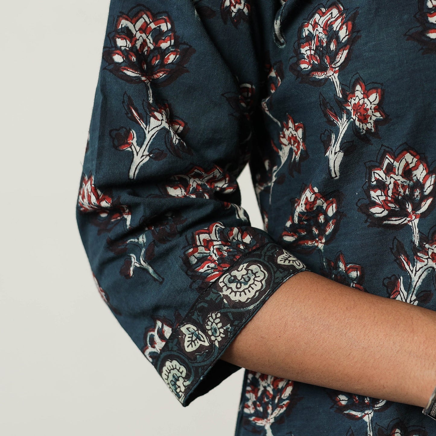  Jahota Block Printed Cotton Straight Kurta for Women