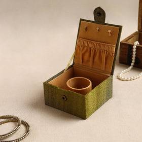 Green Kalamkari Handpainted Ghicha Silk Bangle Box (Small)