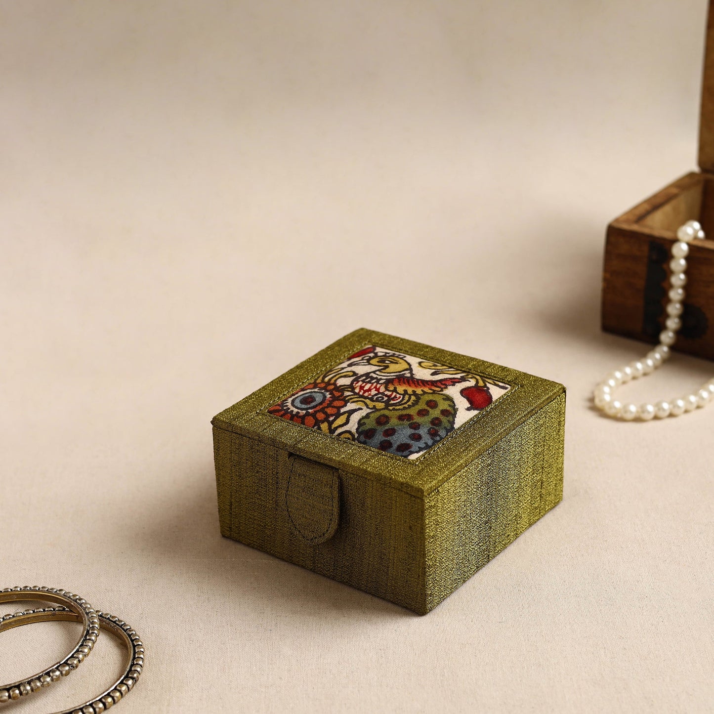 Green Kalamkari Handpainted Ghicha Silk Bangle Box (Small)