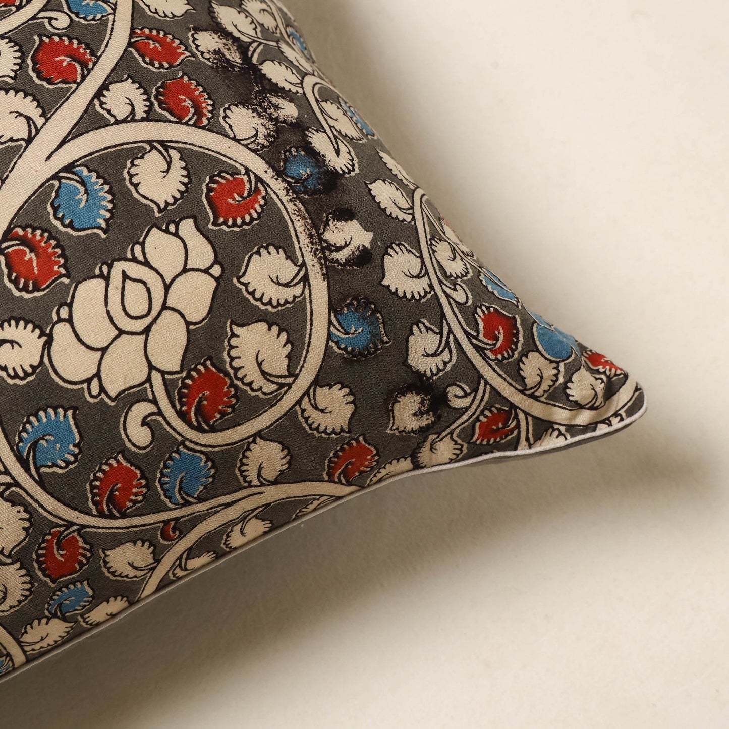 Green - kalamkari printed cotton cushion cover 120