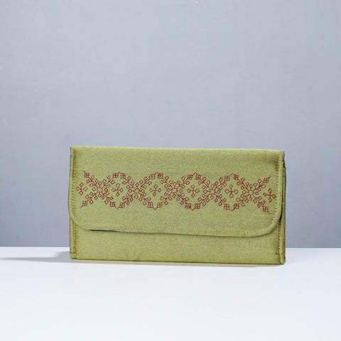 Green Kasuti Embroiderey Clutch Wallet