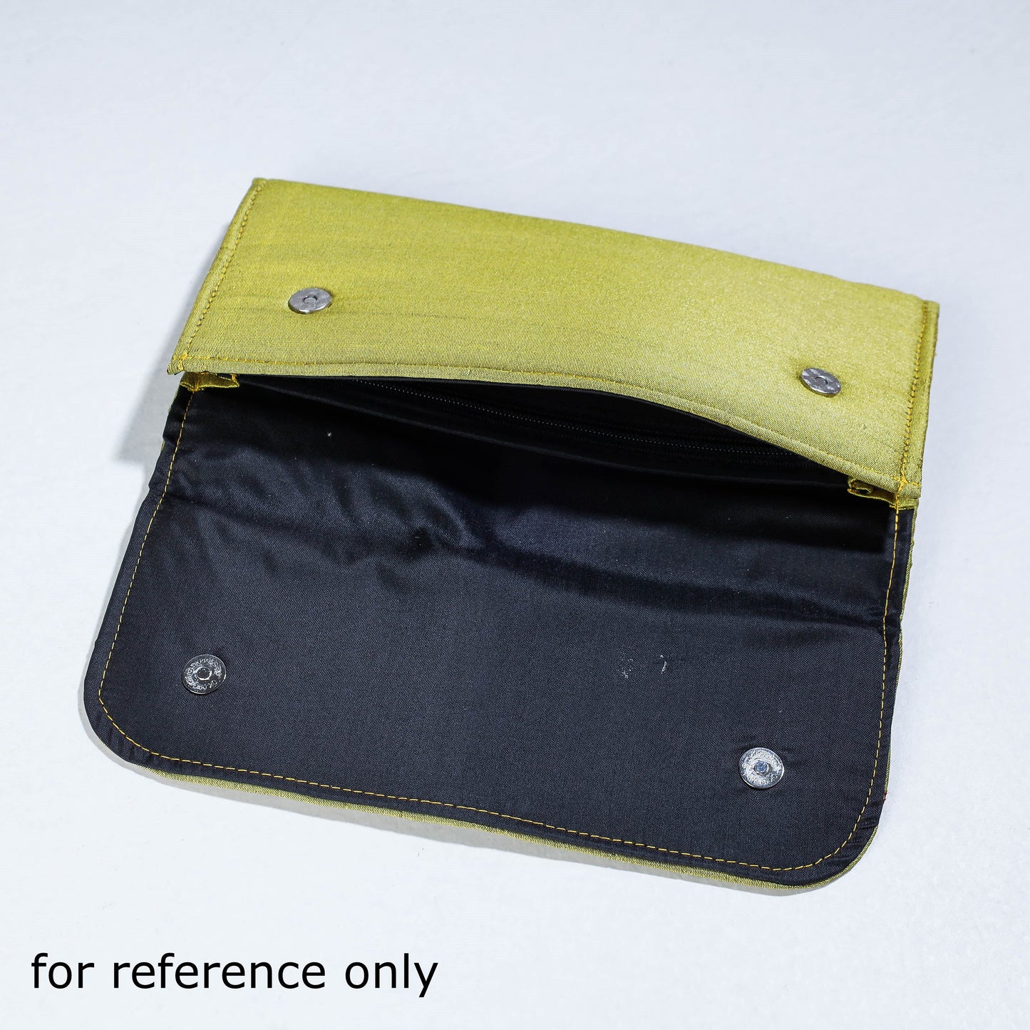 Green Kasuti Embroiderey Clutch Wallet