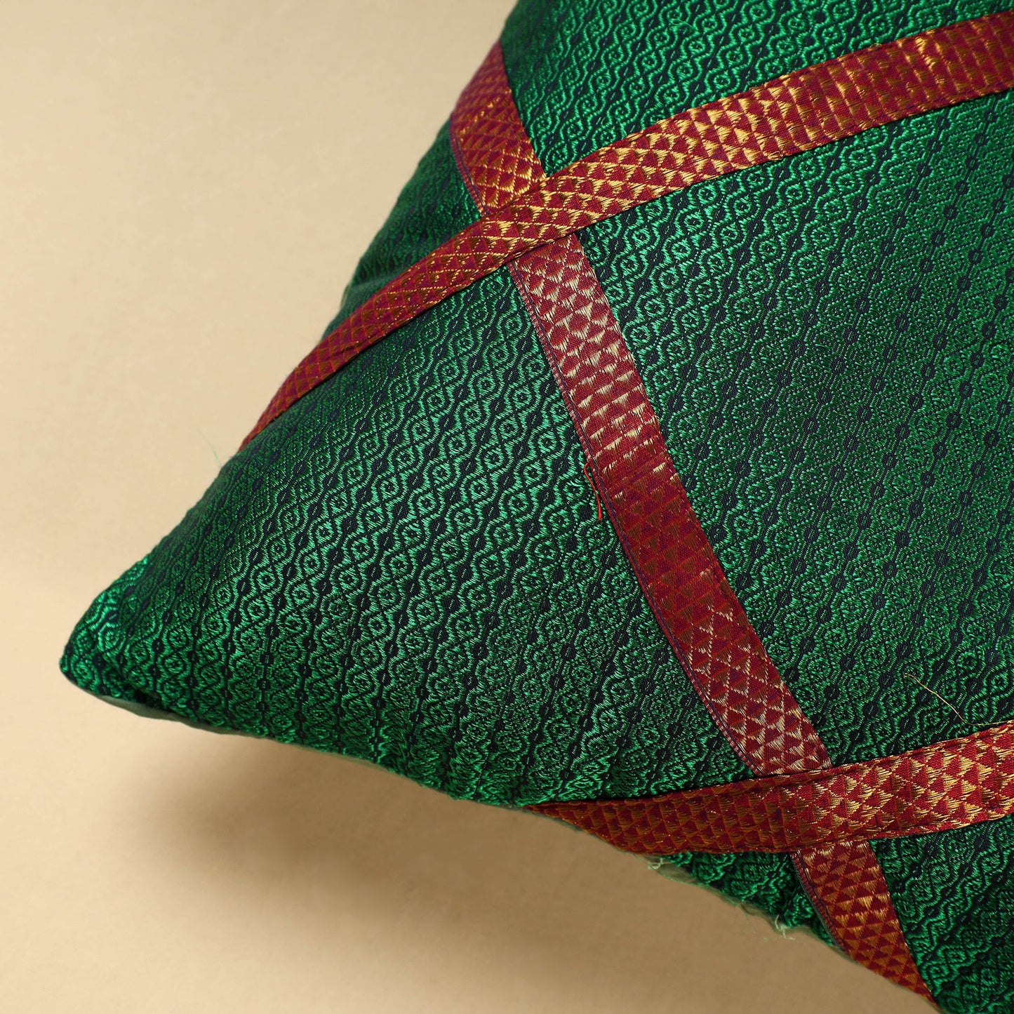  Khun Weave Cotton Cushion Cover (16 x 16 in) 