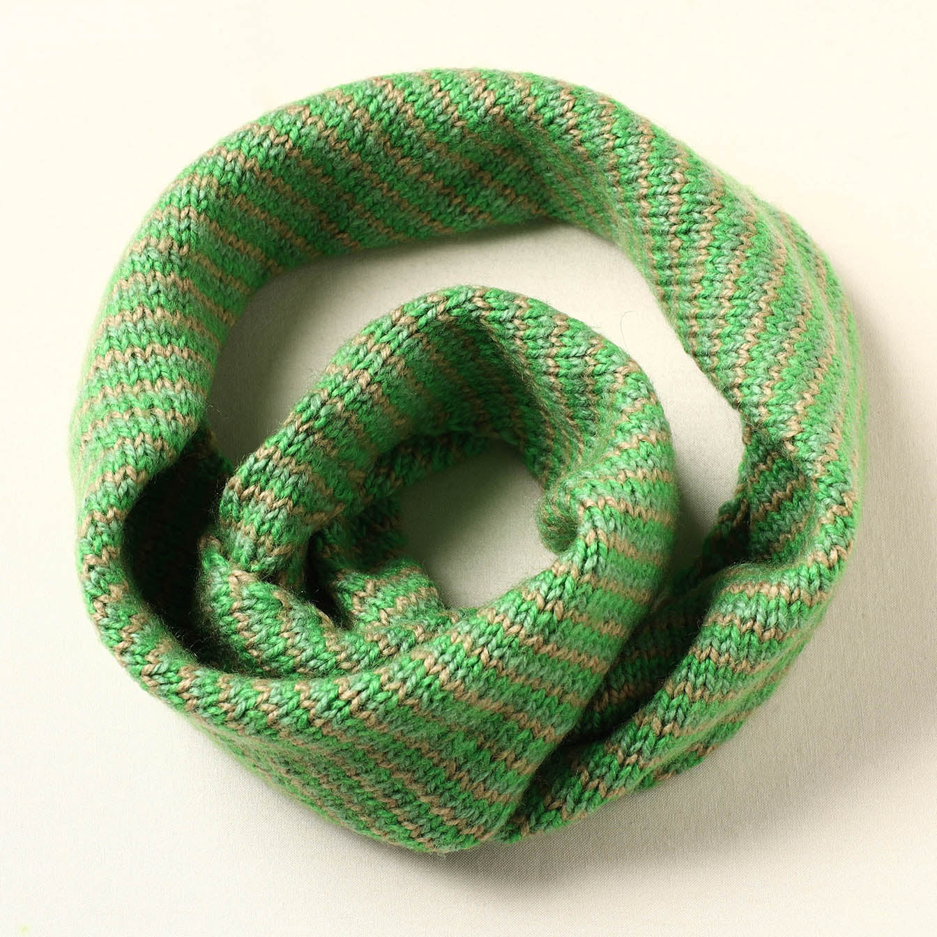  Kumaun Hand Knitted Woolen Neck Warmer 