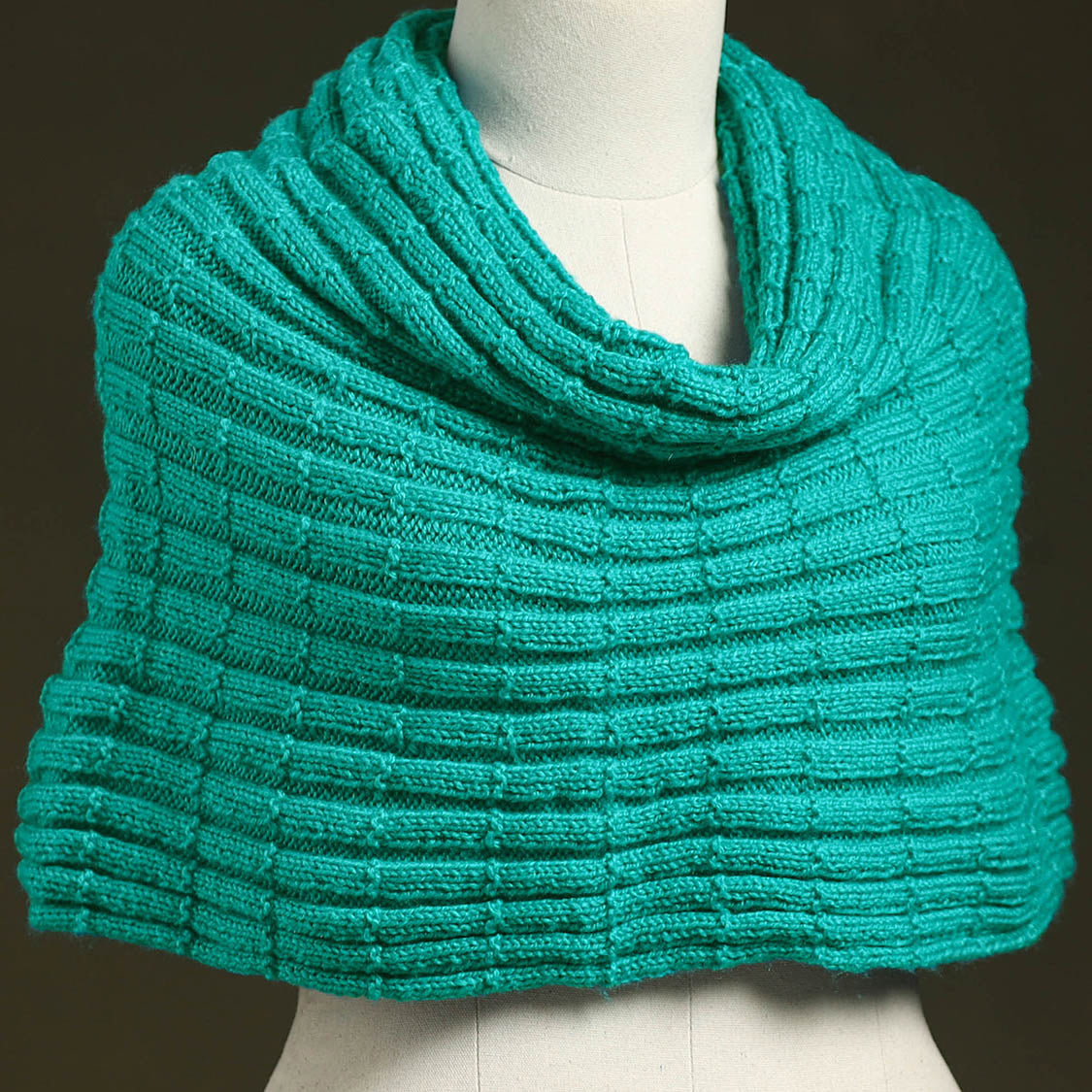 Green - kumaun hand knitted woollen cowl 41 - handcrafted