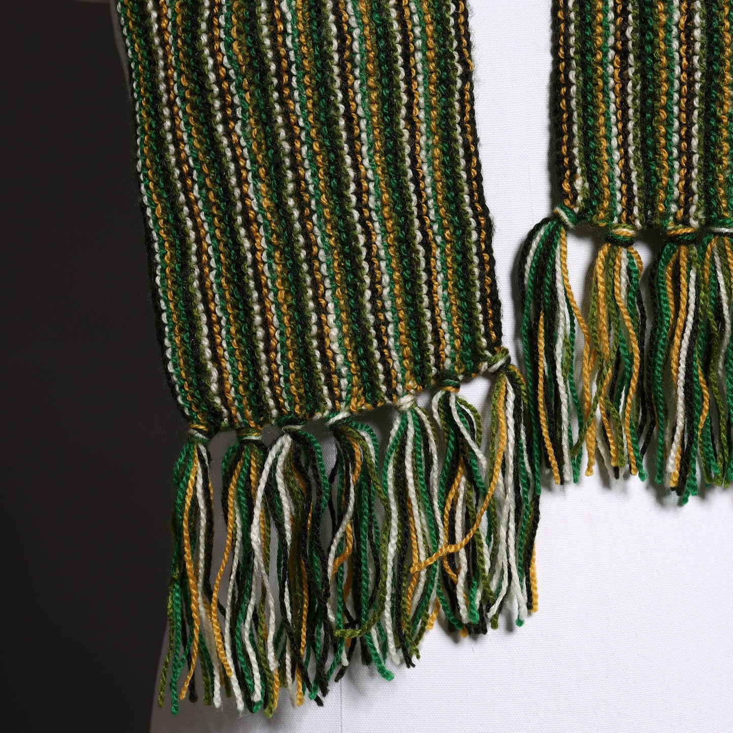  Kumaun Hand Knitted Woolen Muffler (47 in) 