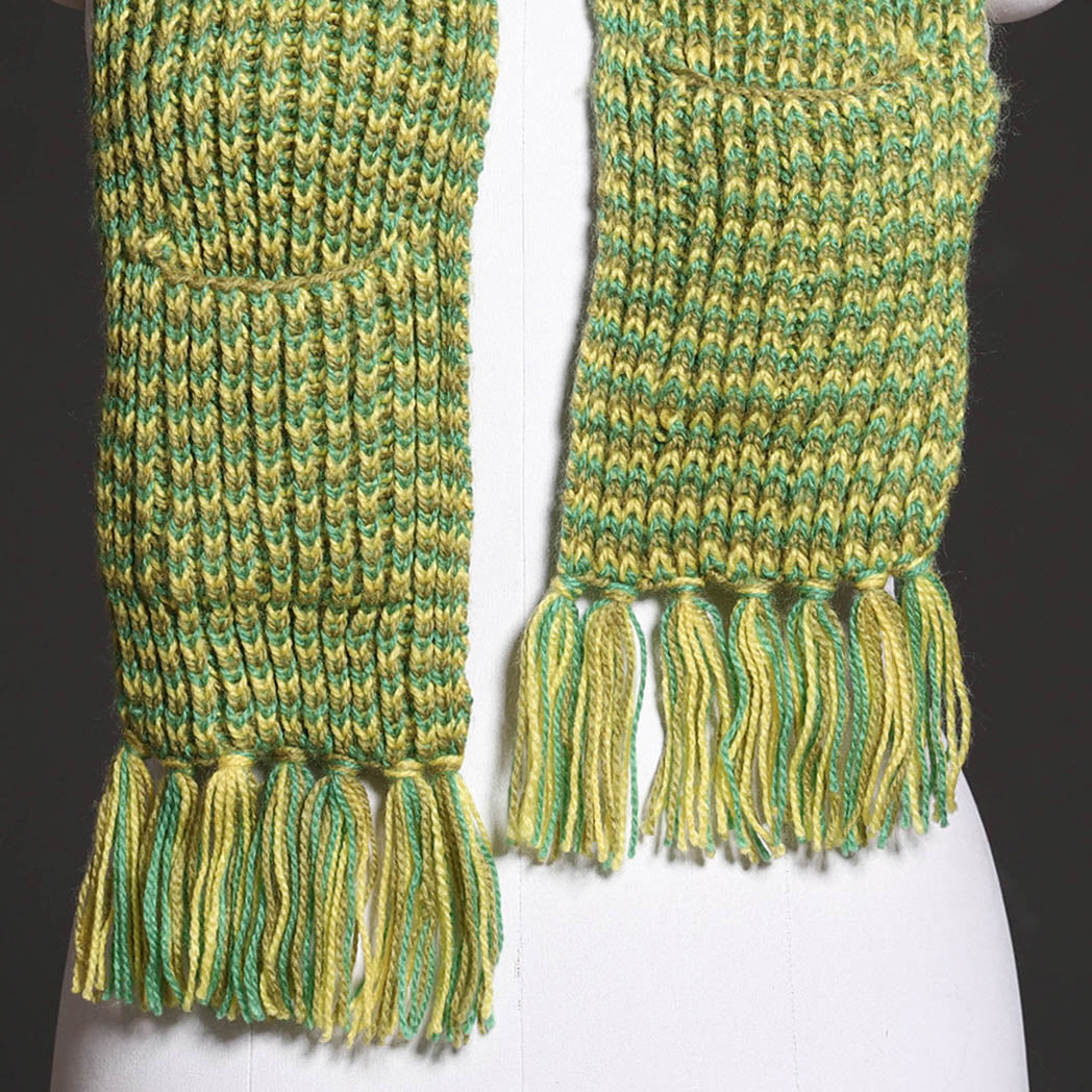  Kumaun Hand Knitted Woolen Muffler with Pockets 