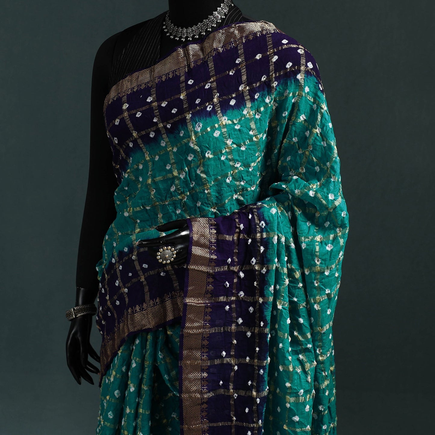 Kutch bandhani tie-dye cotton saree with blouse piece 16