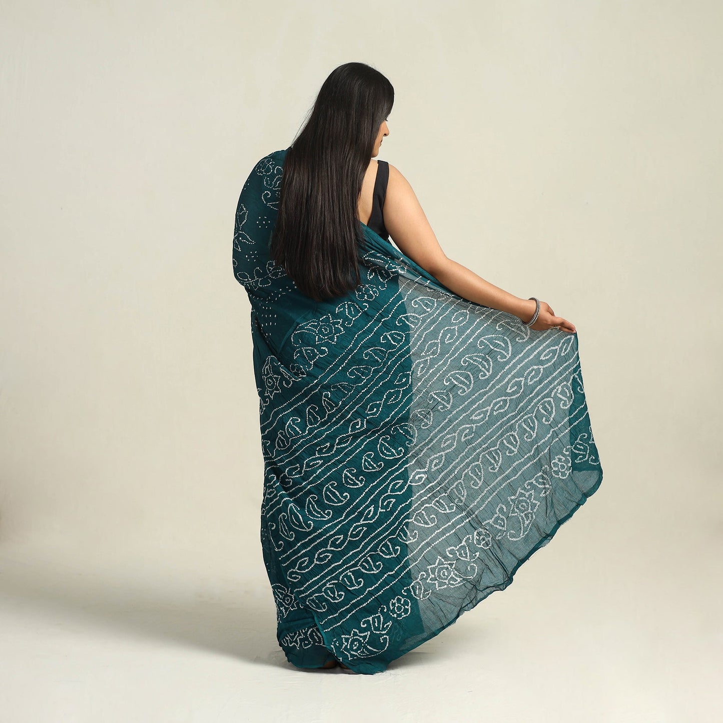 Green - Kutch Bandhani Tie-Dye Cotton Saree with Blouse Piece