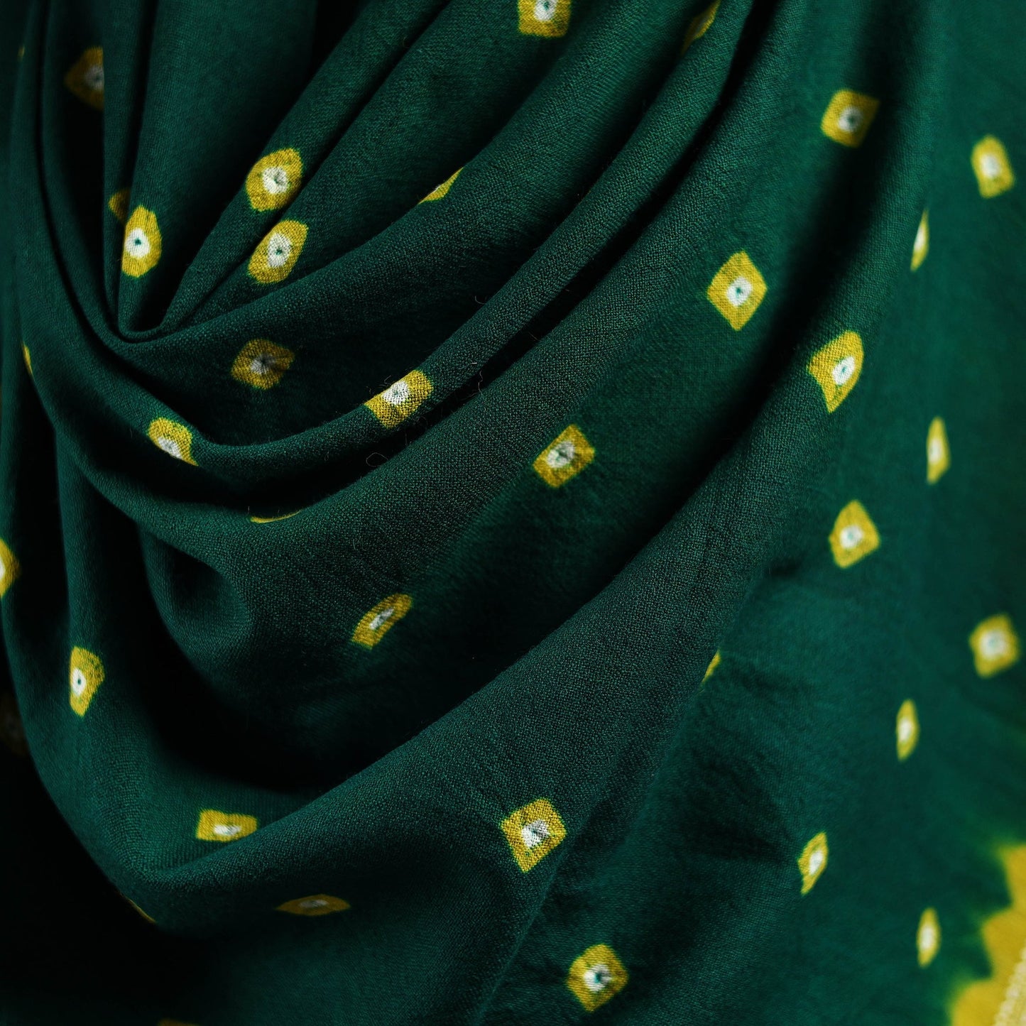 Kutch bhujodi handwoven merino wool bandhani tie-dye shawl