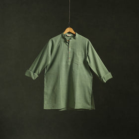 Kutch handloom organic kala cotton short kurta for men 02