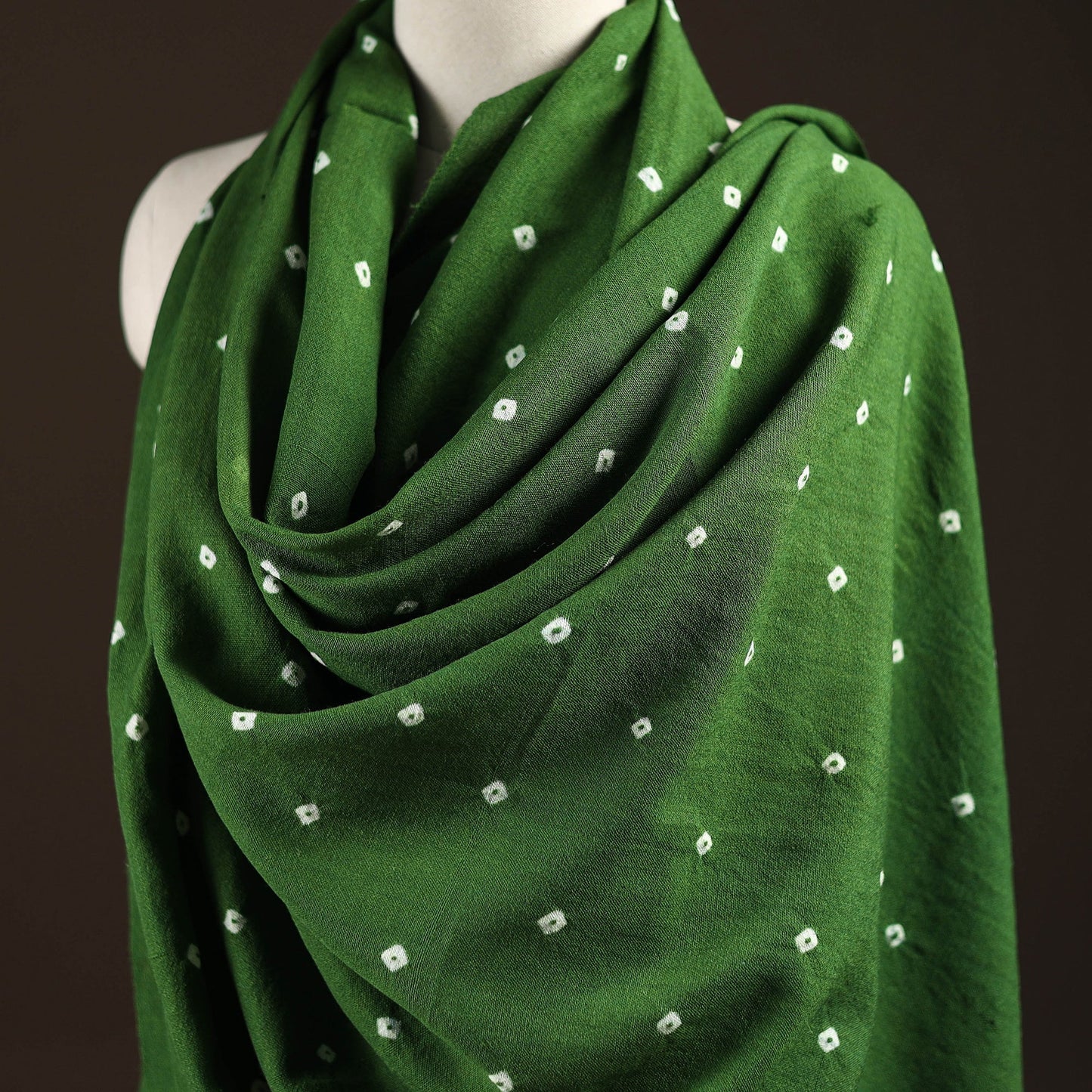 Kutch handwoven merino wool bandhani tie-dye shawl 91