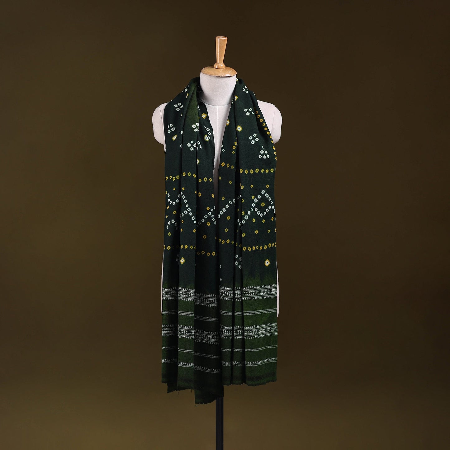 Kutch handwoven merino wool tie-dye bandhani shawl 11