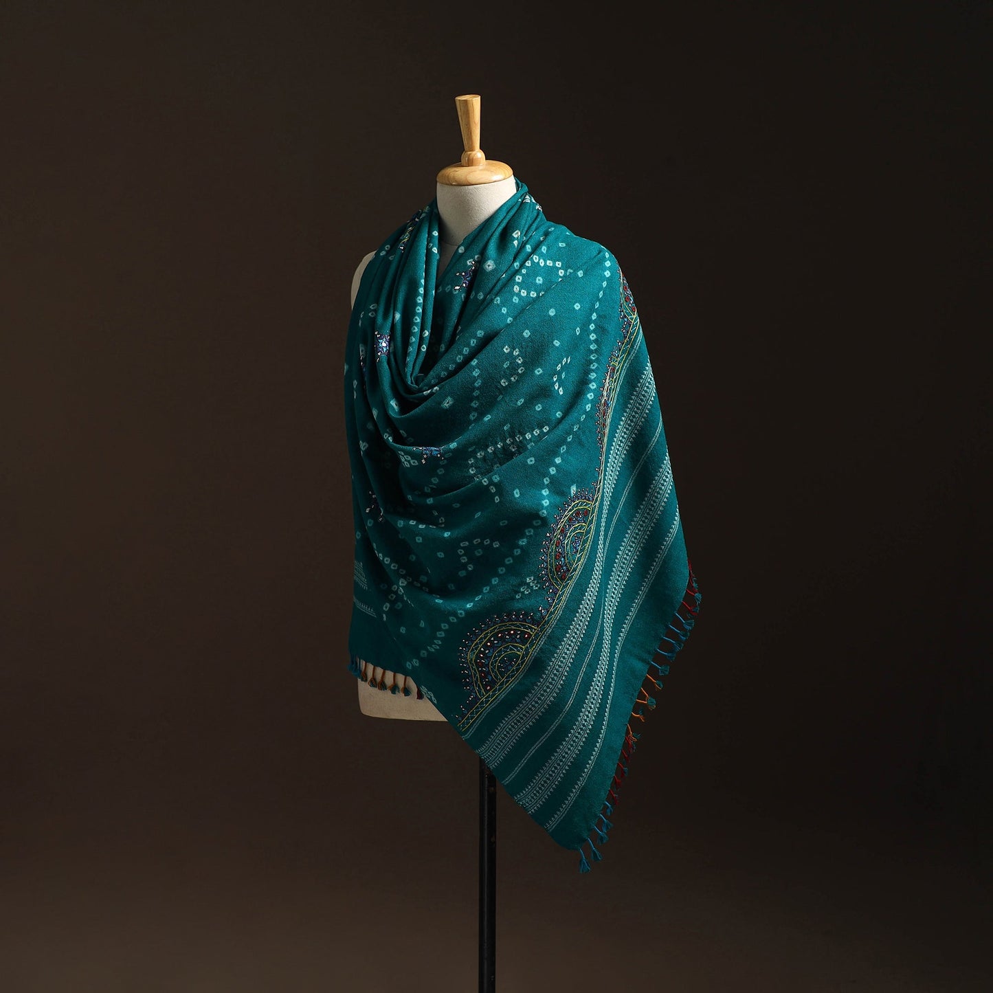 Kutch mirror work handwoven neran embroidery bandhani