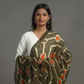 Buy Kutch Bandhani Dupatta Online l iTokri.com
