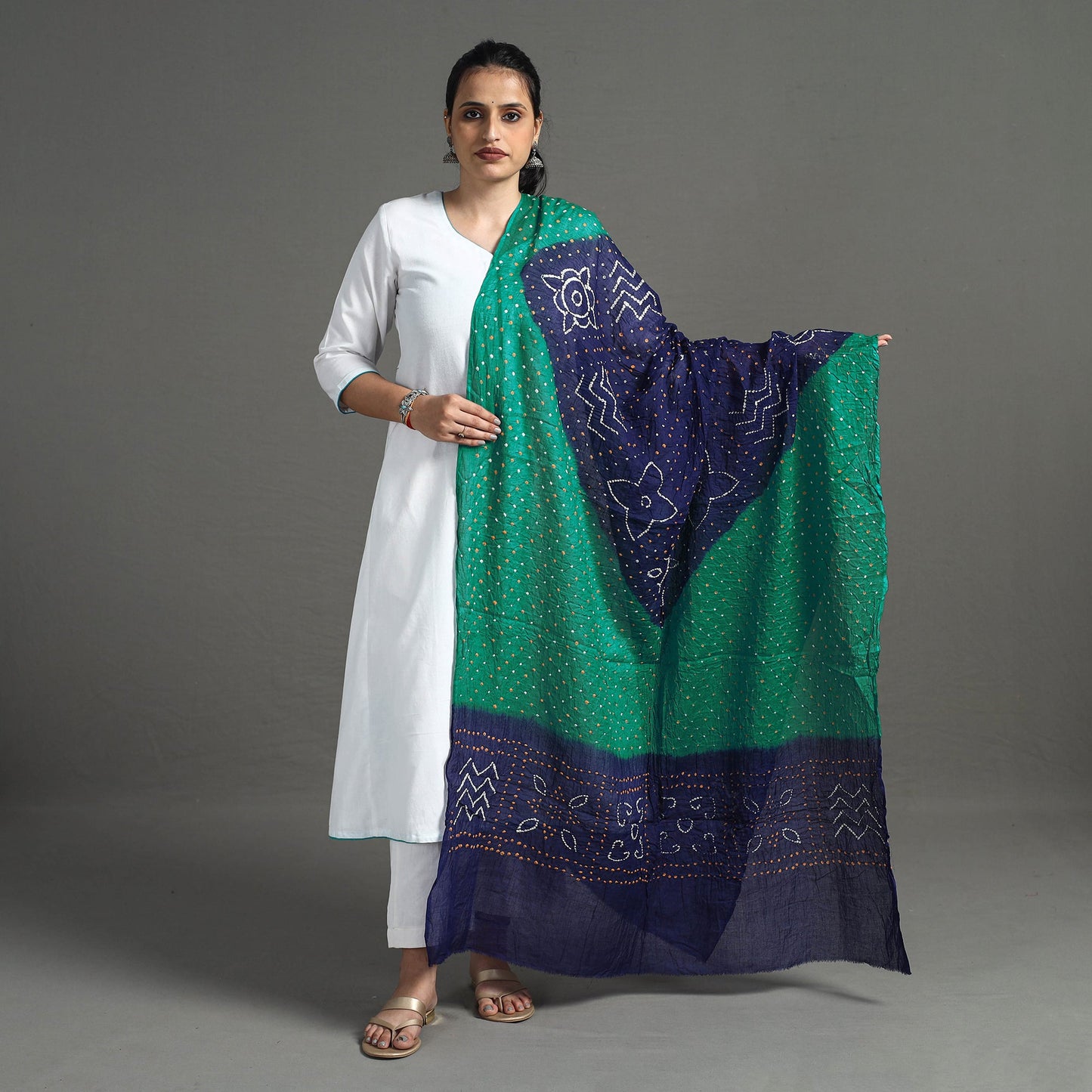 Green - kutch tie-dye cotton bandhani dupatta 11