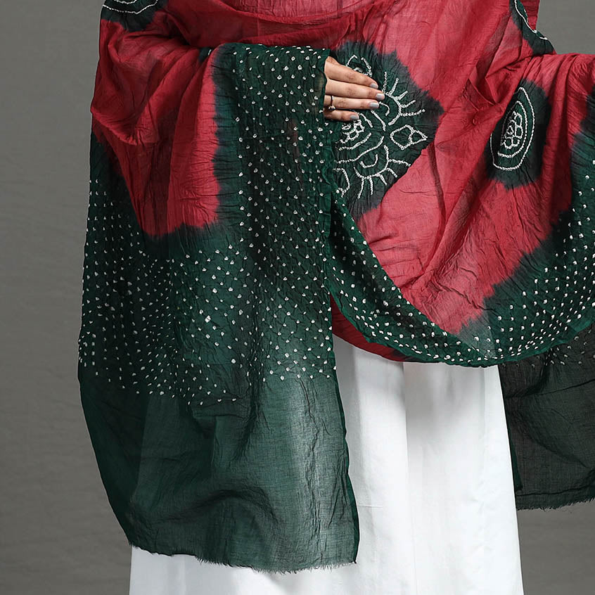  Kutch Bandhani Dupatta Online in India