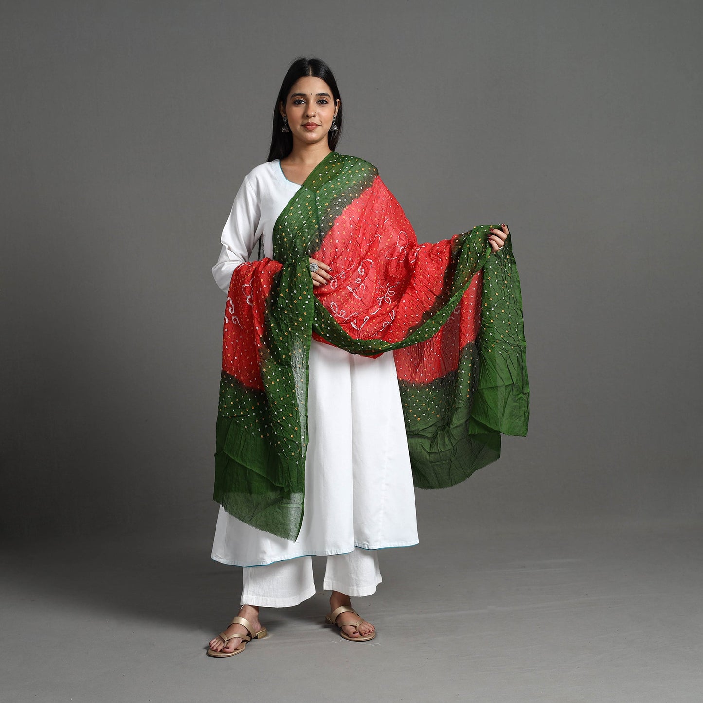 Shop Authentic Green Bandhani Cotton Dupatta Online