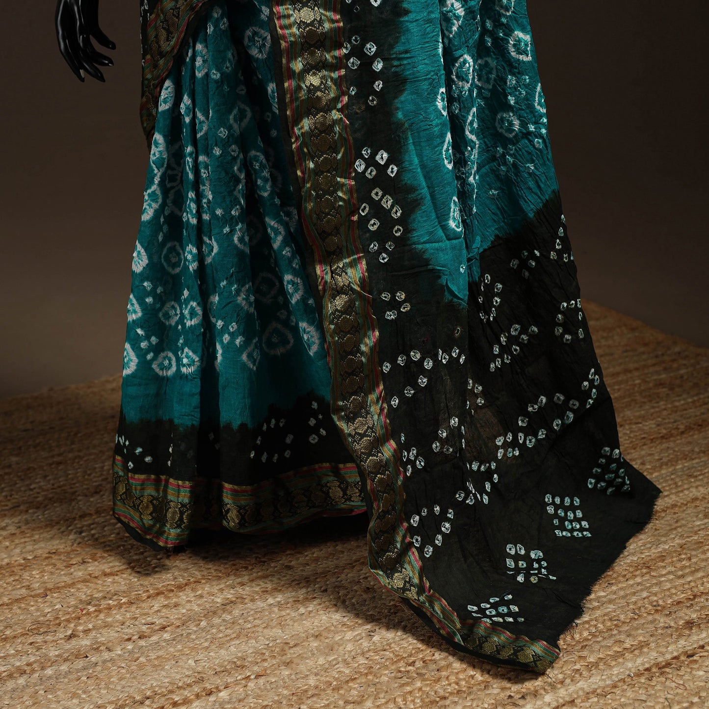 Green - kutch tie-dye cotton bandhani saree with blouse 03