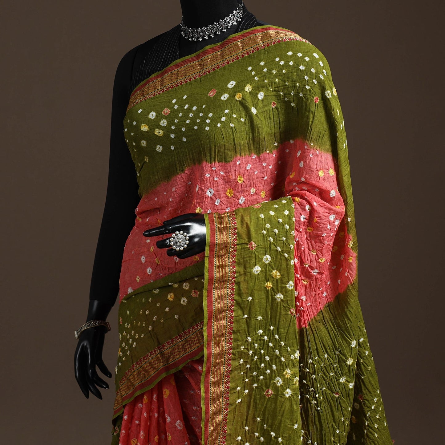 Kutch tie-dye cotton bandhani saree with blouse piece 08
