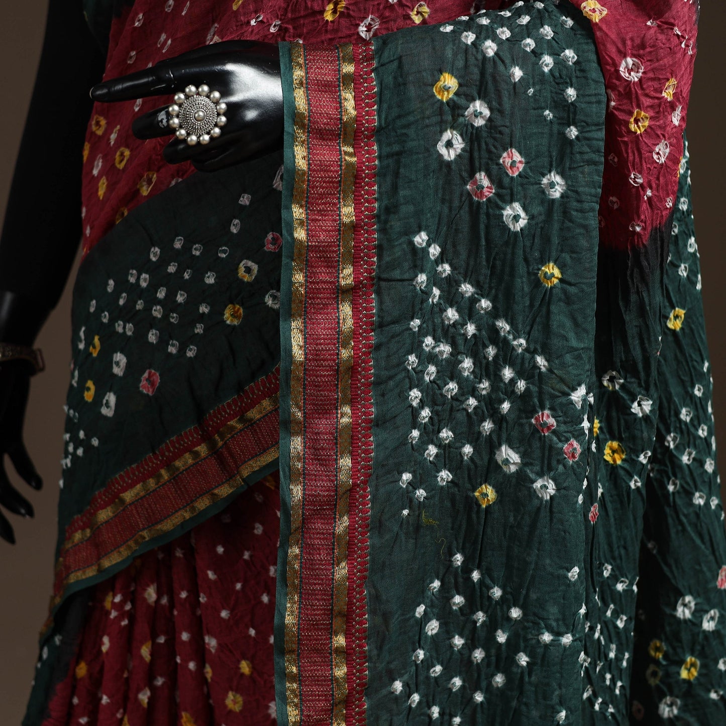 Kutch tie-dye cotton bandhani saree with blouse piece 09