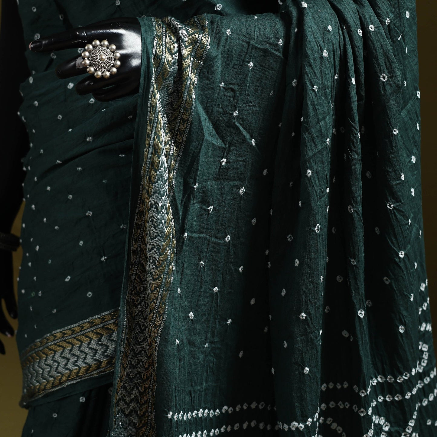 Kutch tie-dye pure cotton bandhani saree with border 18