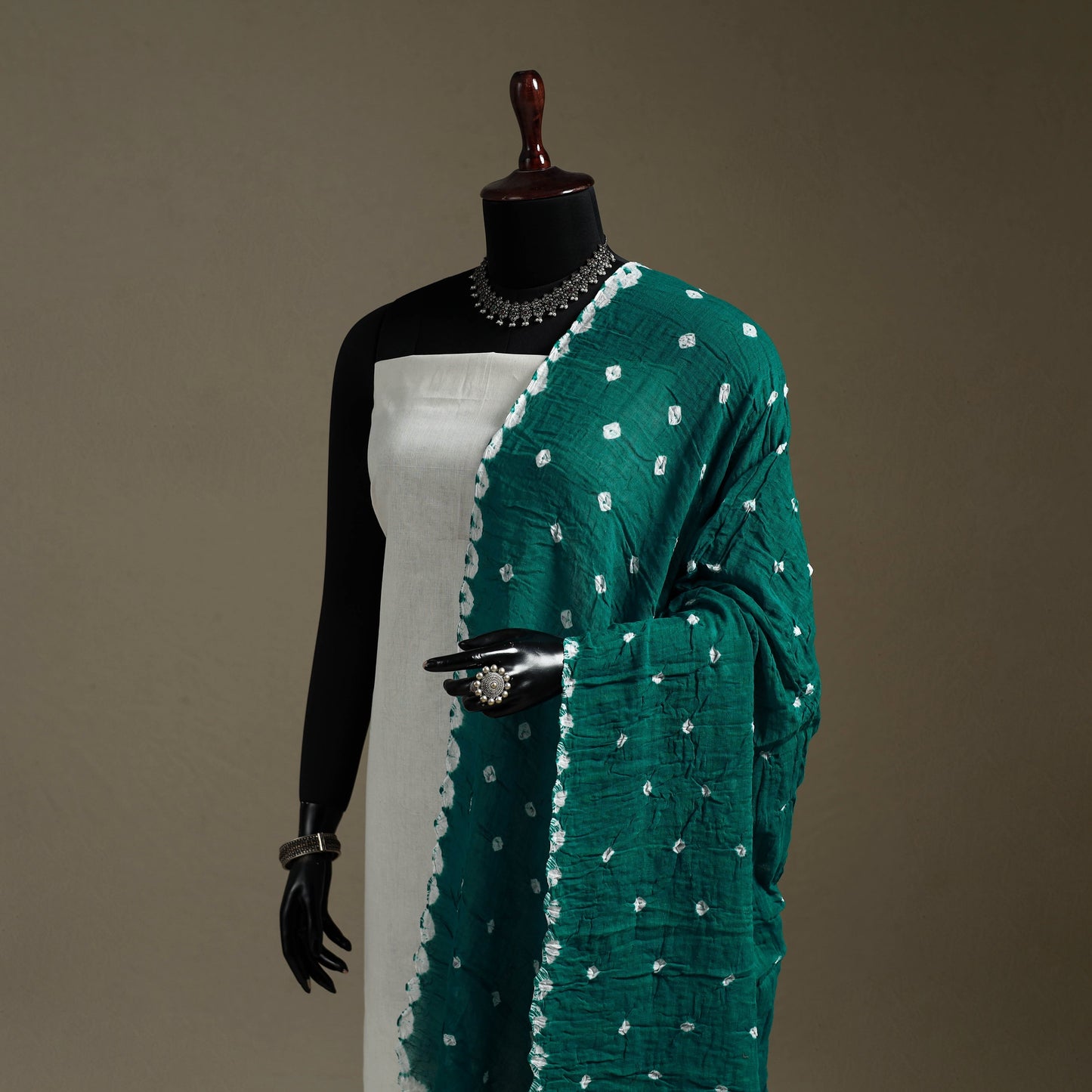 Kutch tie-dye mul cotton shibori bandhani dupatta 24