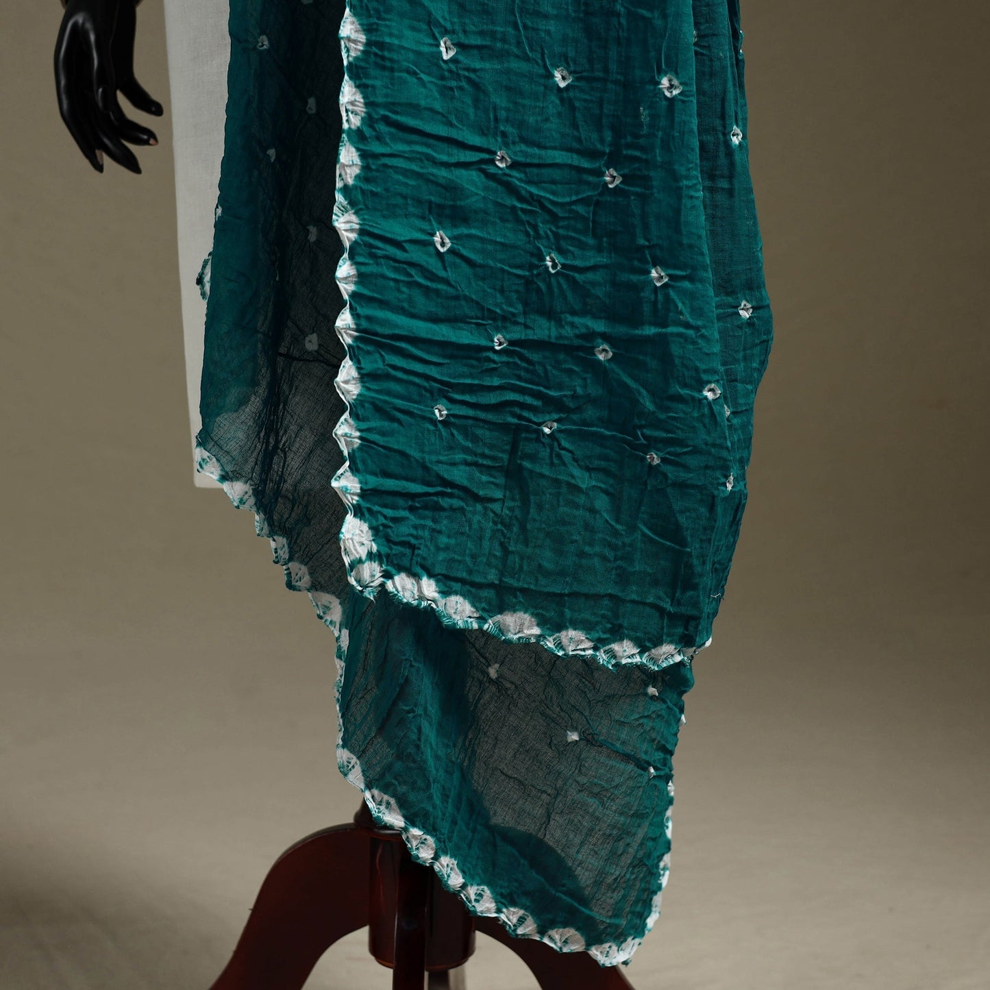 Kutch tie-dye mul cotton shibori bandhani dupatta 32