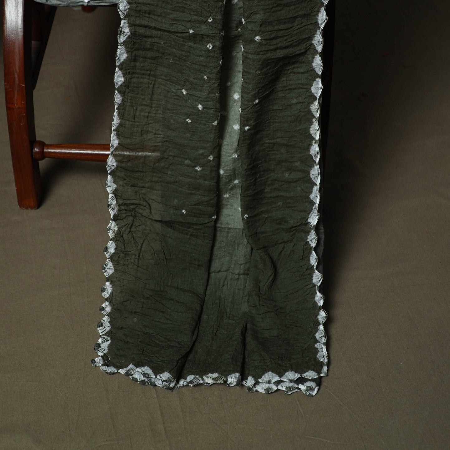 Kutch tie-dye satin cotton bandhani 3pc unstitched dress