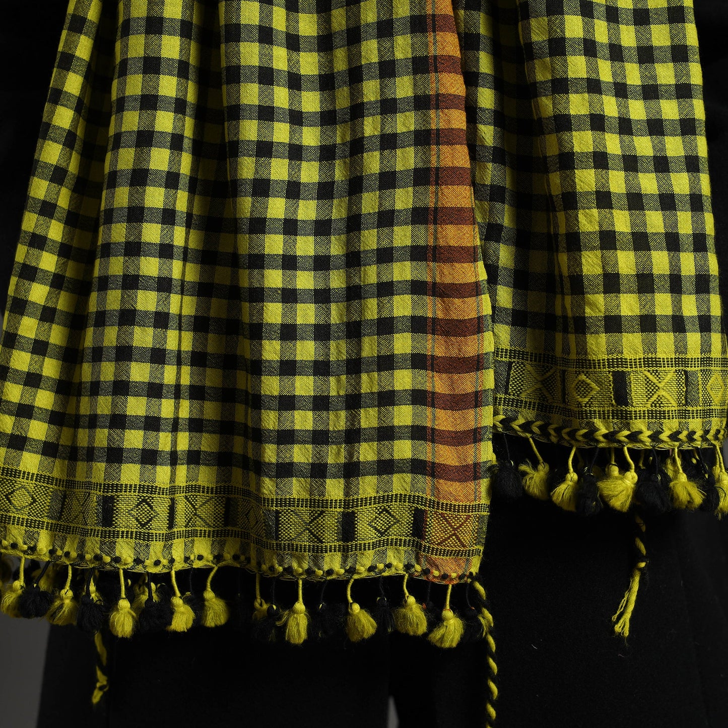 Green Kutch Weaving Handwoven Bharwadi Checks Woollen Stole