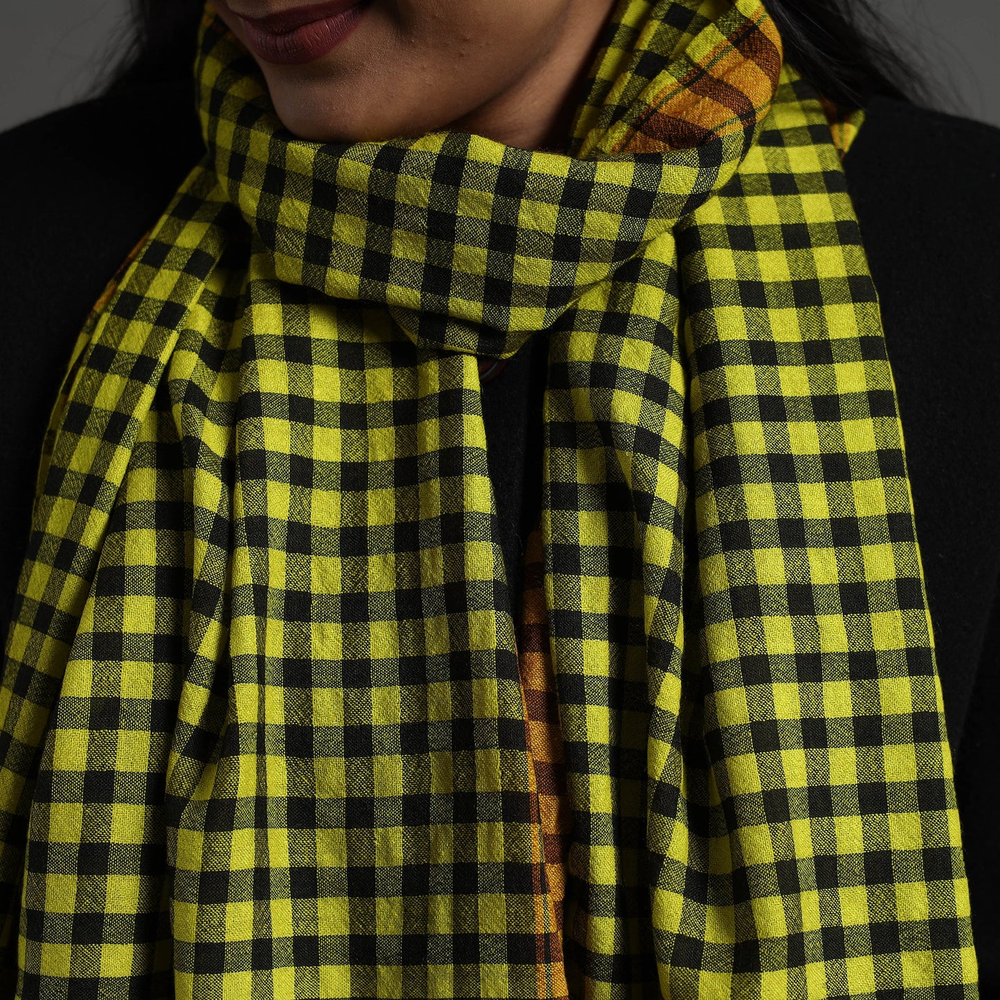 Green Kutch Weaving Handwoven Bharwadi Checks Woollen Stole